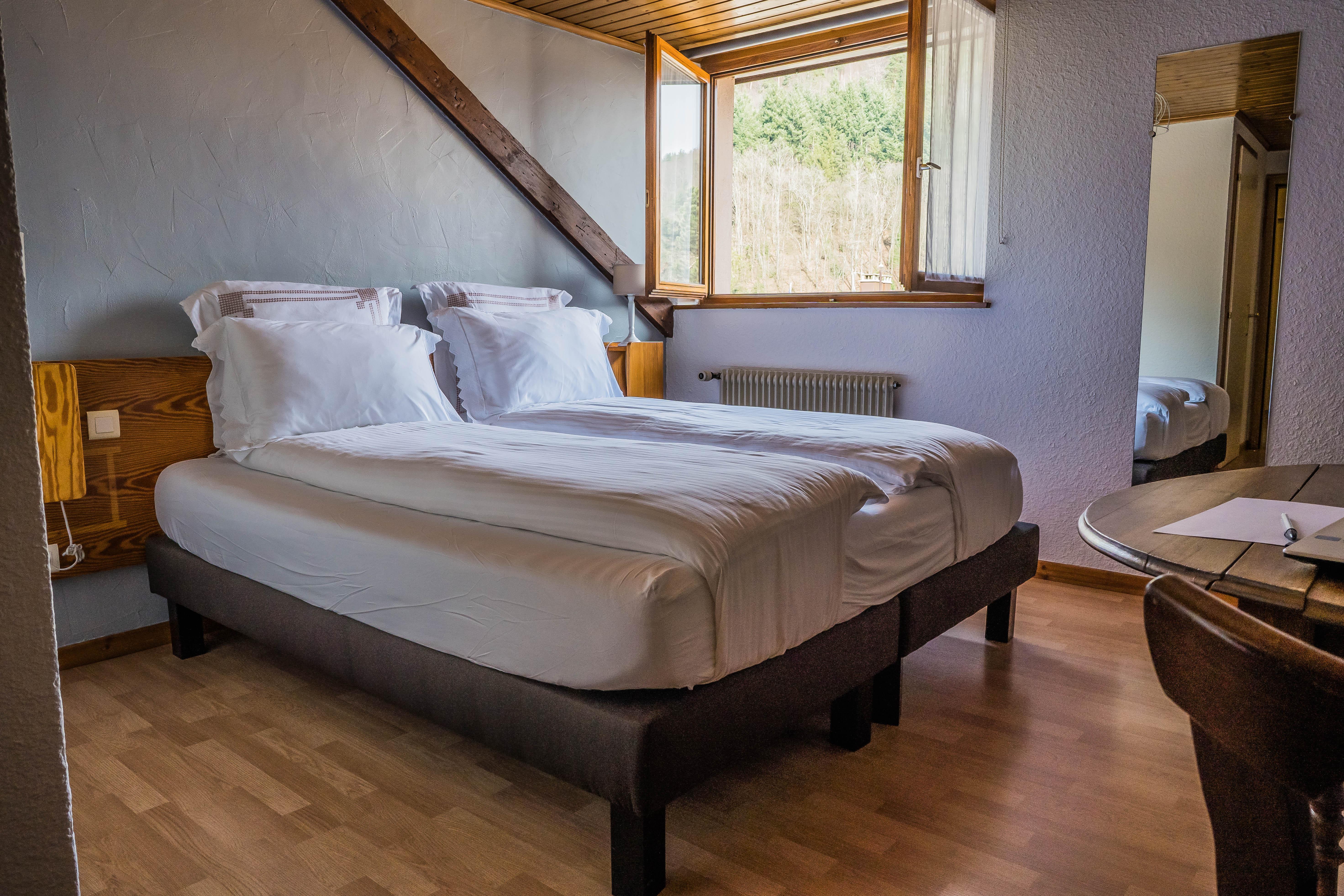 לפוטרואה Hotel Au Vieux Moulin מראה חיצוני תמונה